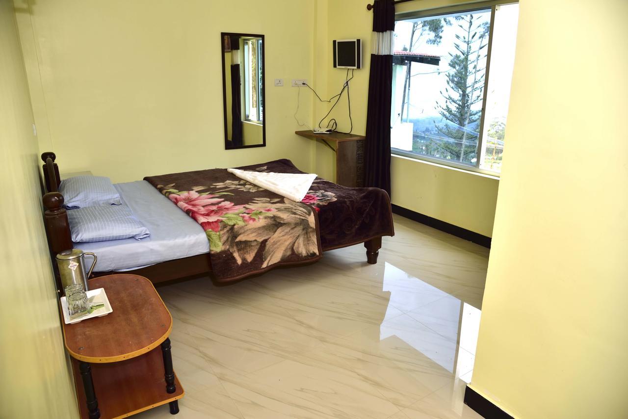J R Mist Valley Inn Ооти Екстериор снимка